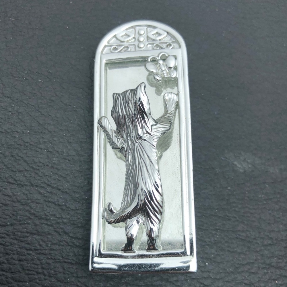 AJC Vintage Cat In Mirror Brooch Pin